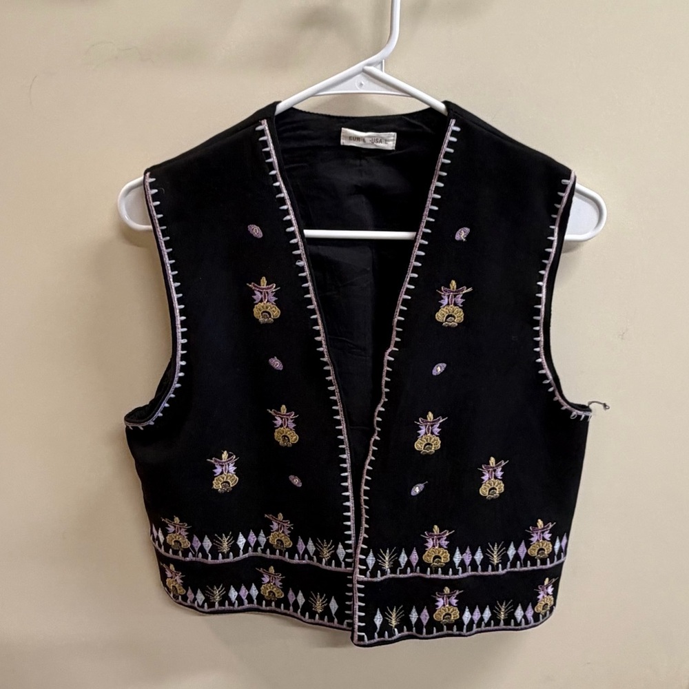 New Embroidered Black Vest